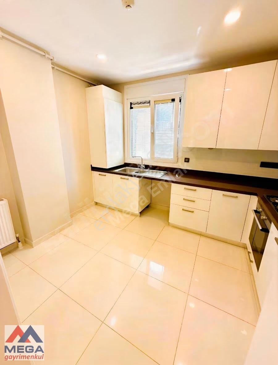 Mega'dan Göztepe Bağdata Yakın 115 M2 2+1 Balkonlu Eb.banyolu - Görsel 5