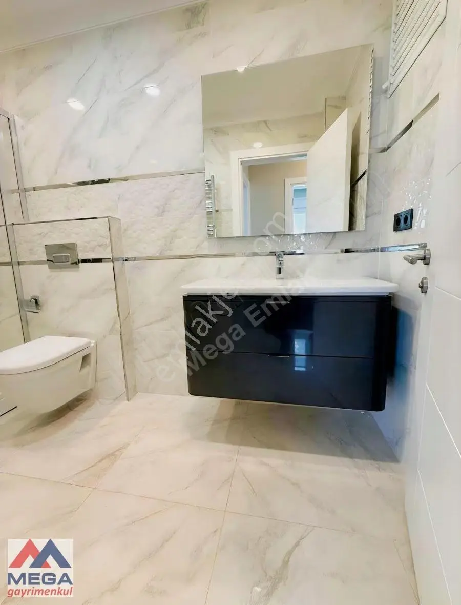Mega'dan Göztepe Bağdata Yakın 115 M2 2+1 Balkonlu Eb.banyolu - Görsel 7