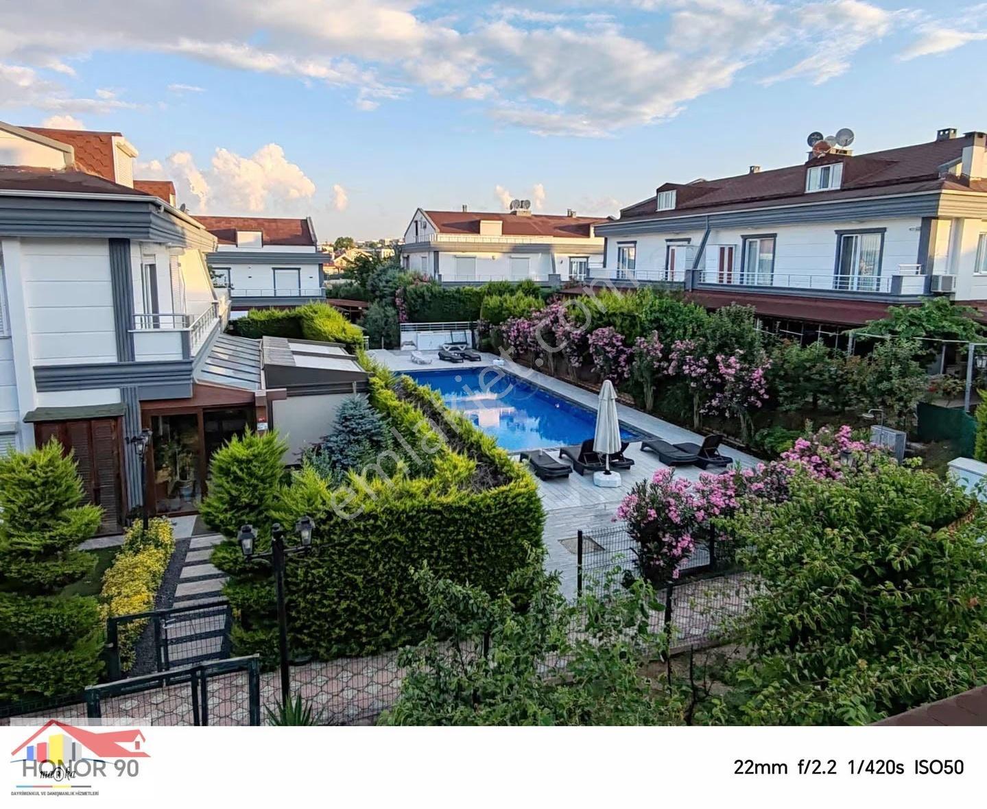 Güzelce Kaya Konaklarında Satılık Villa