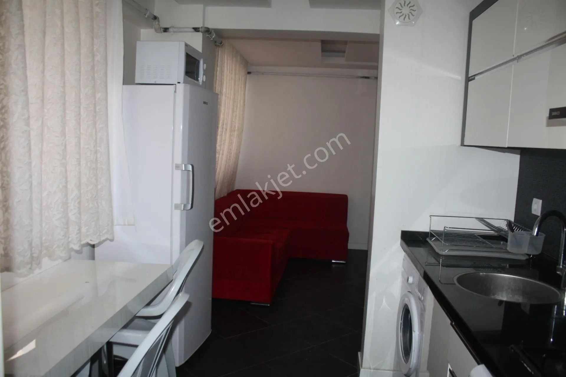 **ender Uysal Gayrimenkulden Foruma Yakın 1+1 Balkonlu Kiralık Apart - Görsel 3