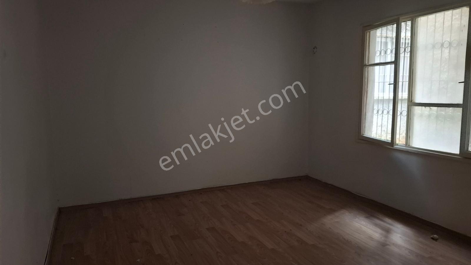 Yeşilyurtta Mavi Blv Yakının 2+1 Çelik Kapı /parkeli /15000tl.. - Görsel 8