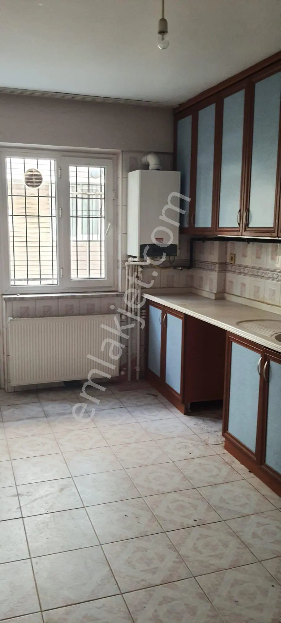 Kiralık 3+1 Daire Depozito Yoktur Tekden Ve Denipol Hastanesine Yakın
