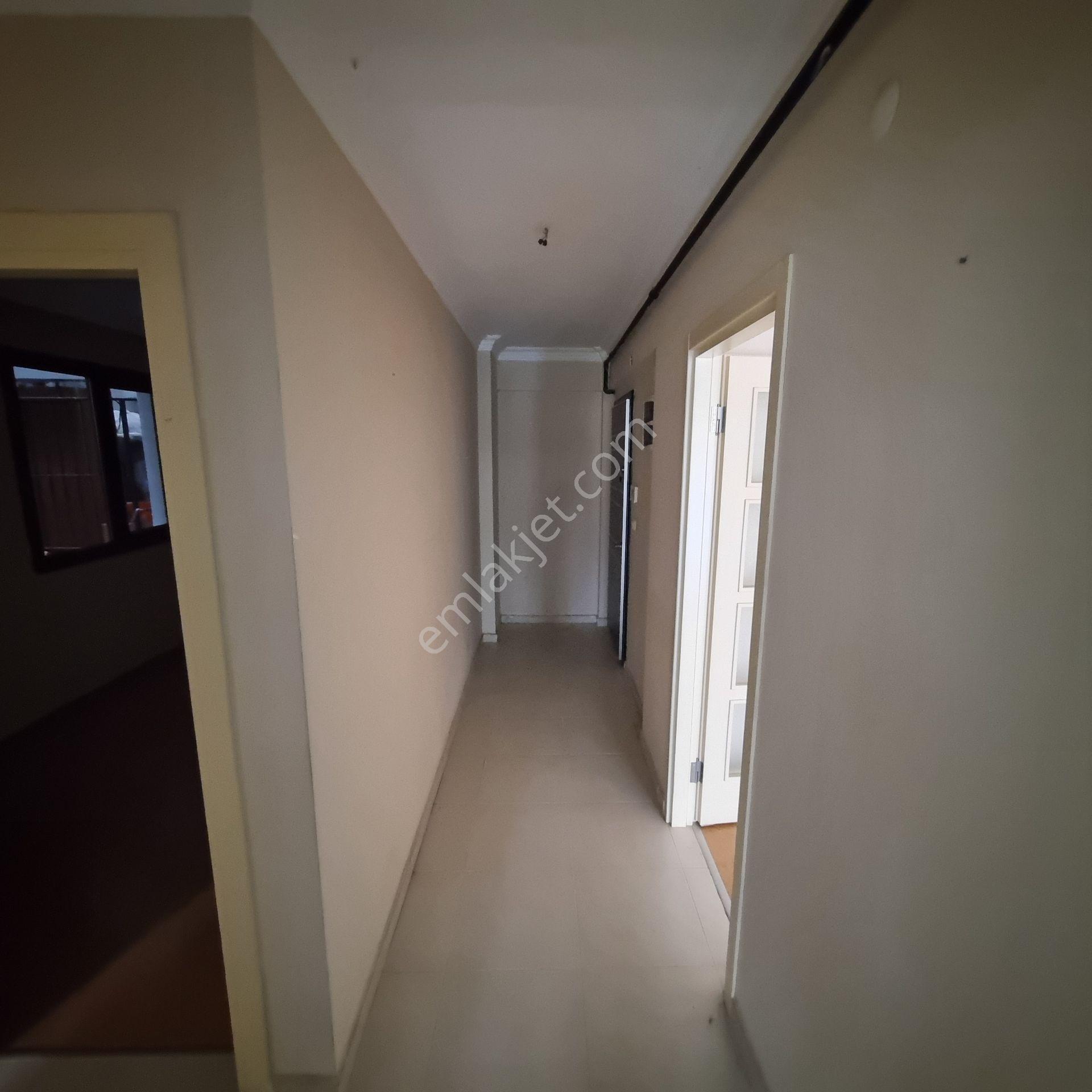 Şemikler'de Asansörlü, Kapalı Otoparklı 2+1 Kiralık Daire - Görsel 33