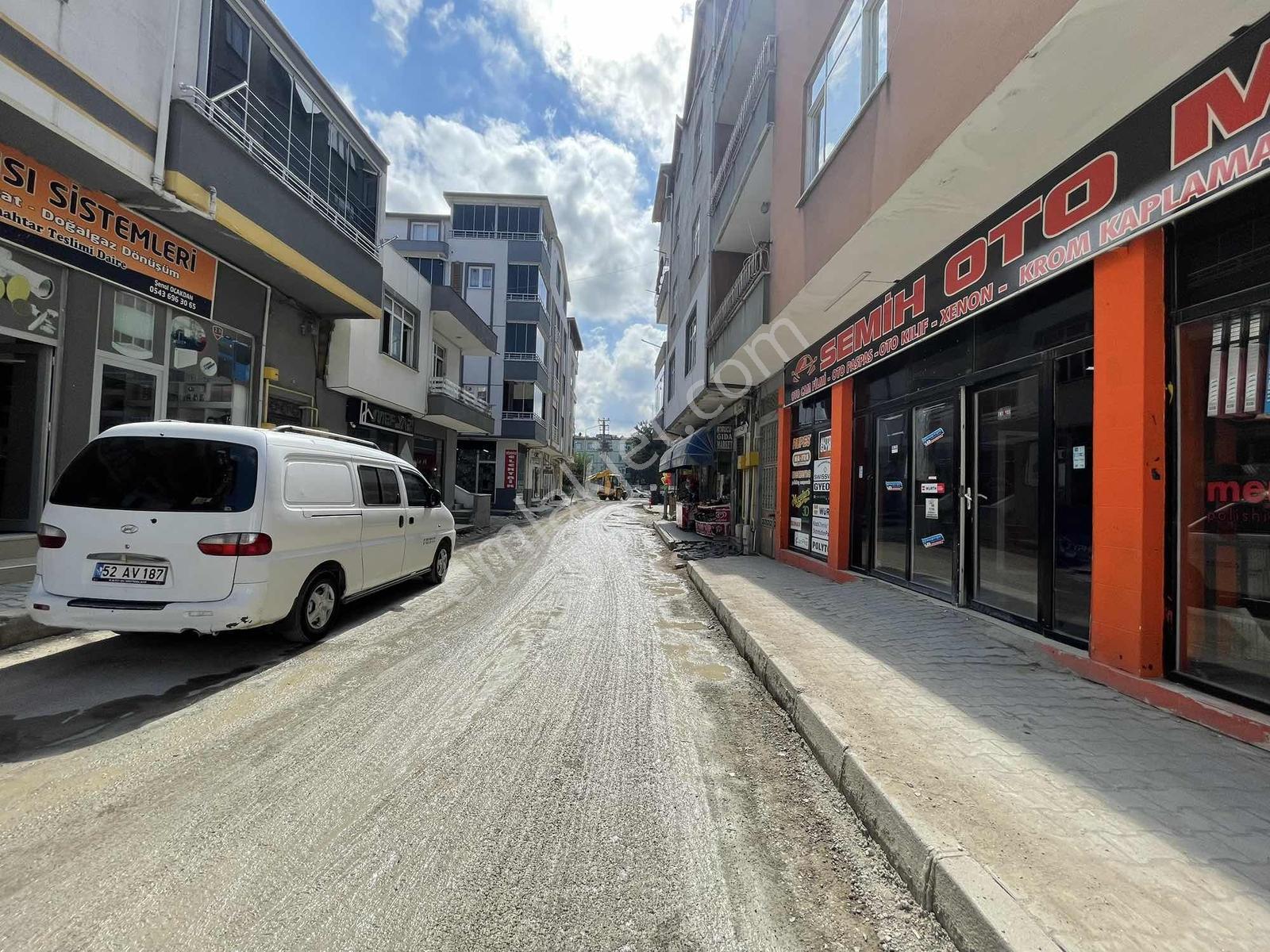 Mabel'dn Devren Kiralık Köşe Başı Oto Yıkama Aksesuar Dükkanı - Görsel 21