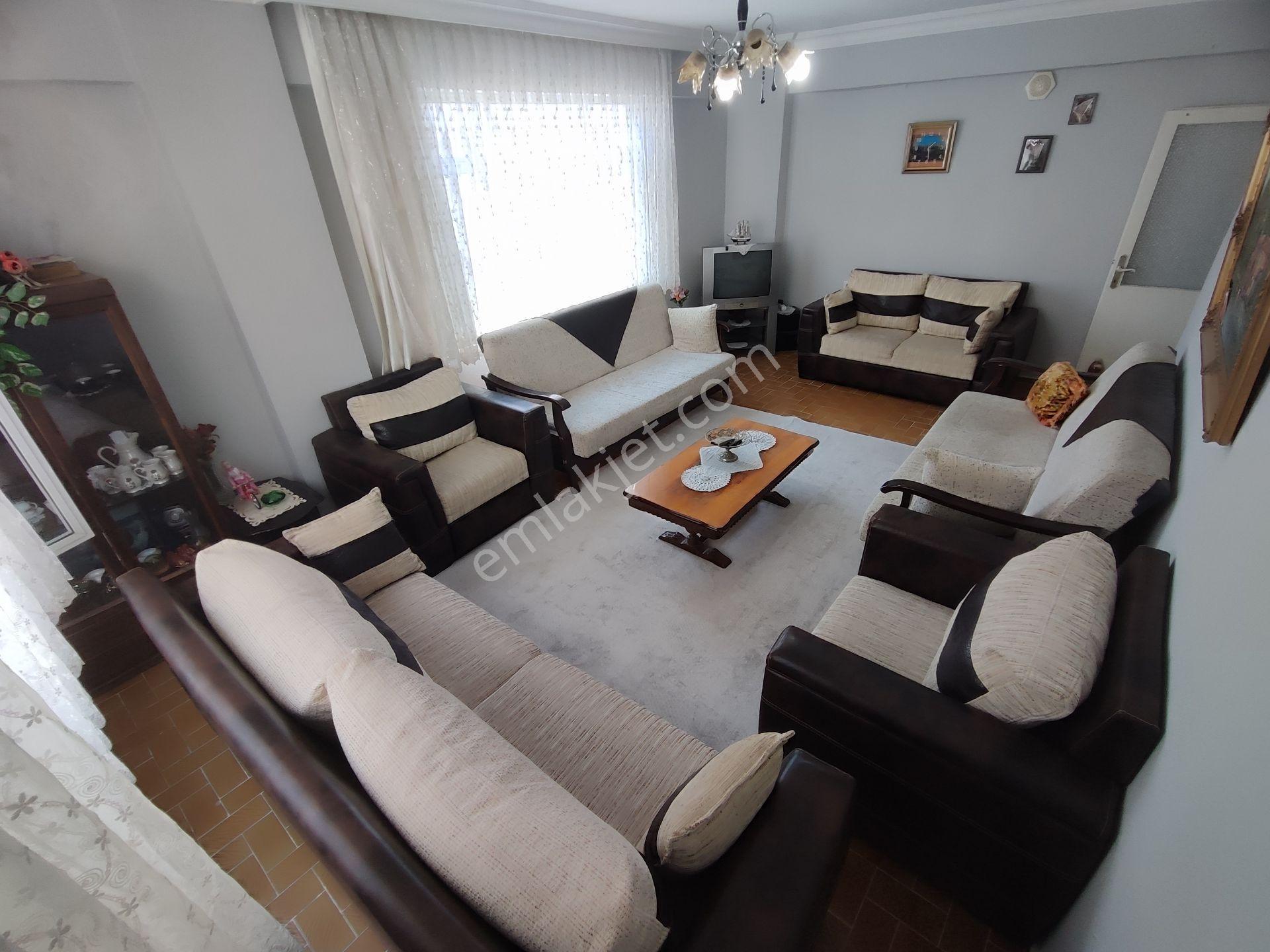 Kardeşten Akçay Salı Pazarı Civarı Denize 300 Mt. Geniş 2+1 Daire - Görsel 13