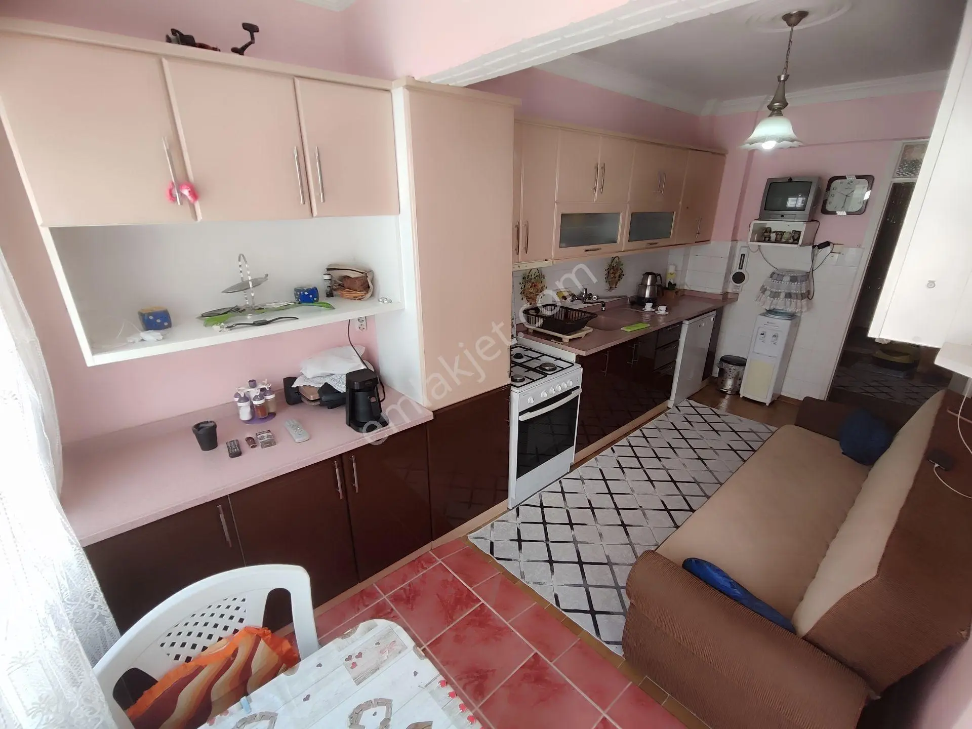 Kardeşten Akçay Salı Pazarı Civarı Denize 300 Mt. Geniş 2+1 Daire
