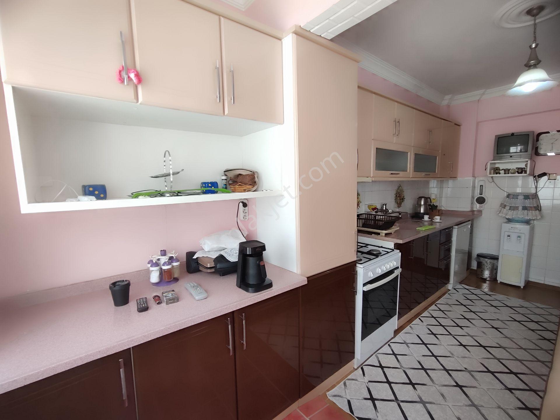 Kardeşten Akçay Salı Pazarı Civarı Denize 300 Mt. Geniş 2+1 Daire - Görsel 6