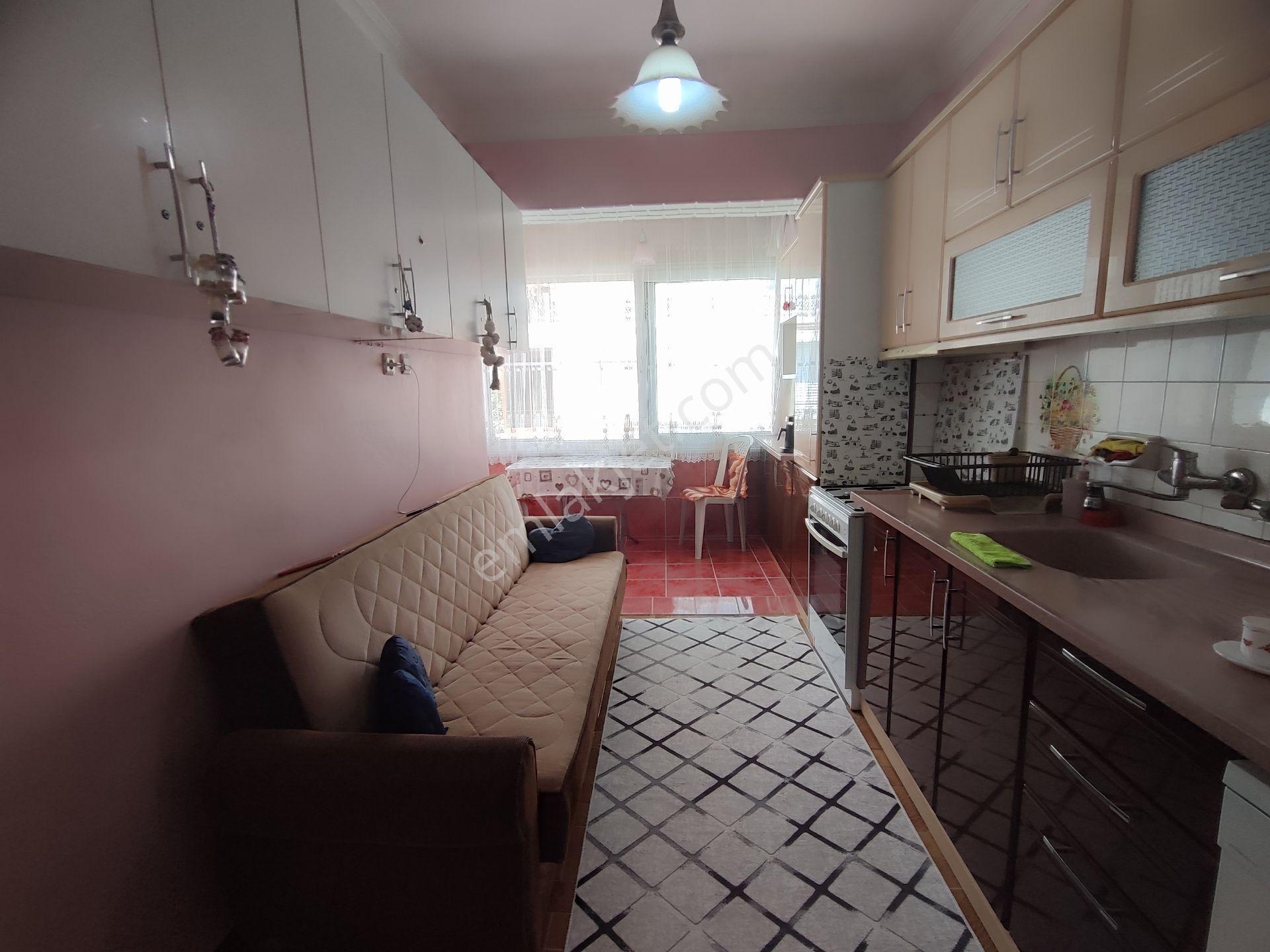 Kardeşten Akçay Salı Pazarı Civarı Denize 300 Mt. Geniş 2+1 Daire - Görsel 8