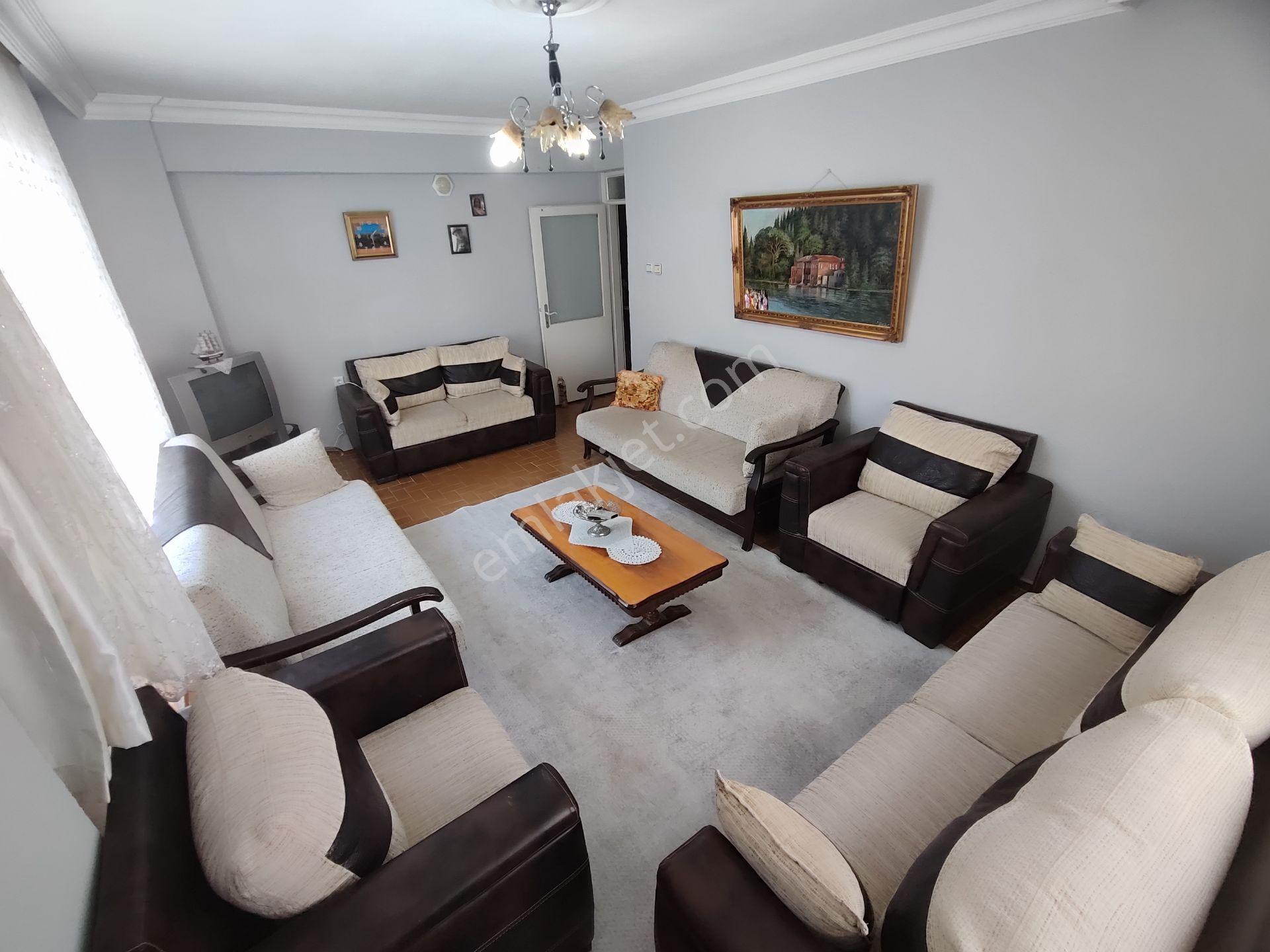 Kardeşten Akçay Salı Pazarı Civarı Denize 300 Mt. Geniş 2+1 Daire - Görsel 12