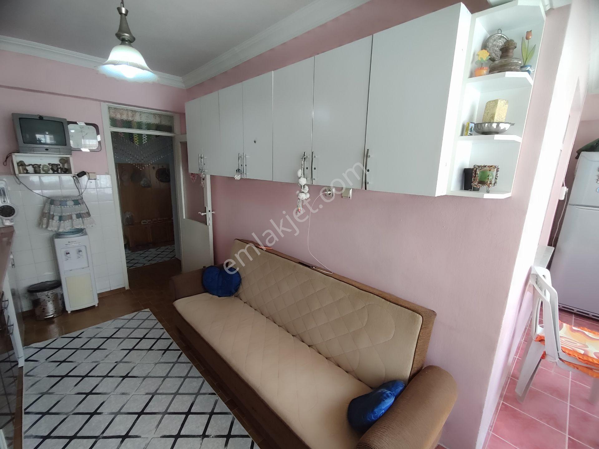 Kardeşten Akçay Salı Pazarı Civarı Denize 300 Mt. Geniş 2+1 Daire - Görsel 5