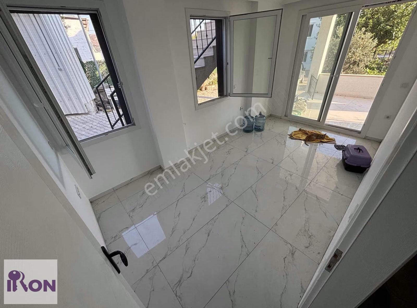 Gümüşlük'de Ferah Geniş Kullanım Alanı Bahçe Katı Kiralık - Görsel 4