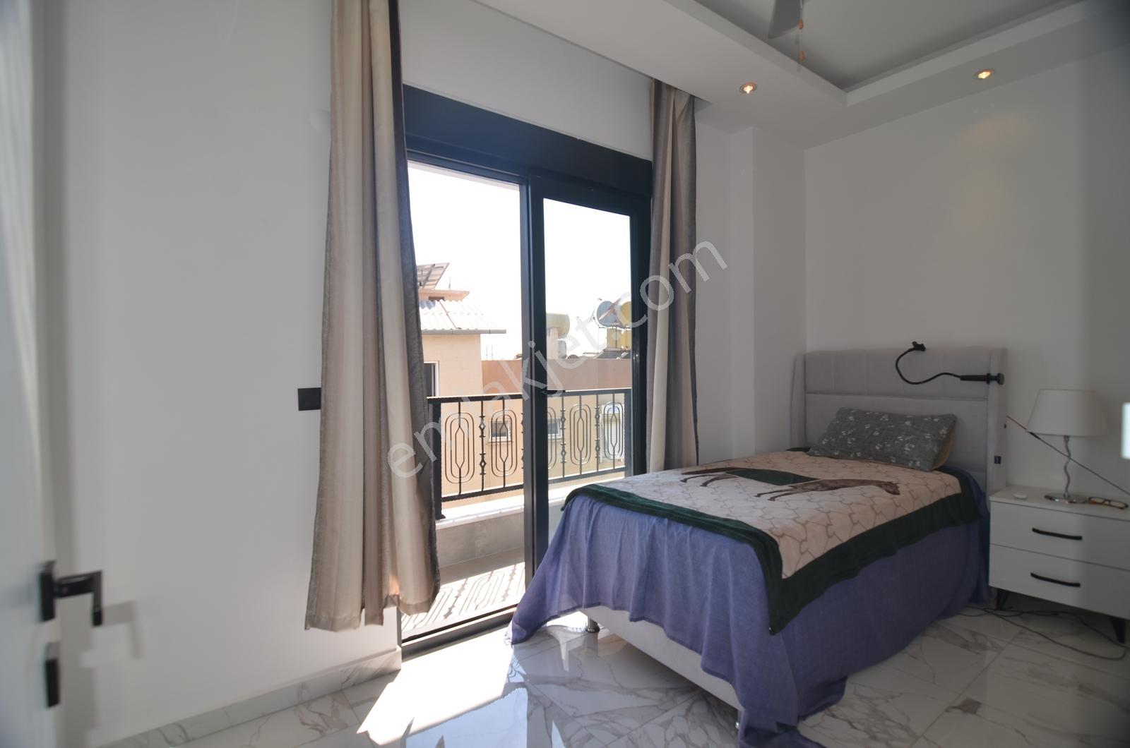 Alanya Kadıpaşa Mahallesi Satılık Eşyalı 3+1 Dubleks Daire - Görsel 21