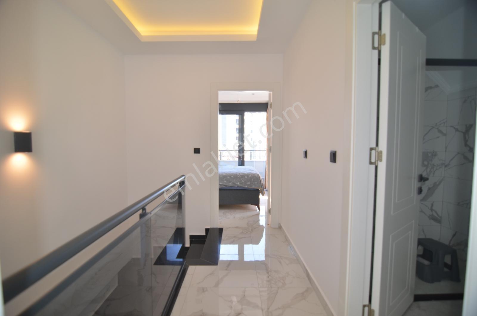 Alanya Kadıpaşa Mahallesi Satılık Eşyalı 3+1 Dubleks Daire - Görsel 12