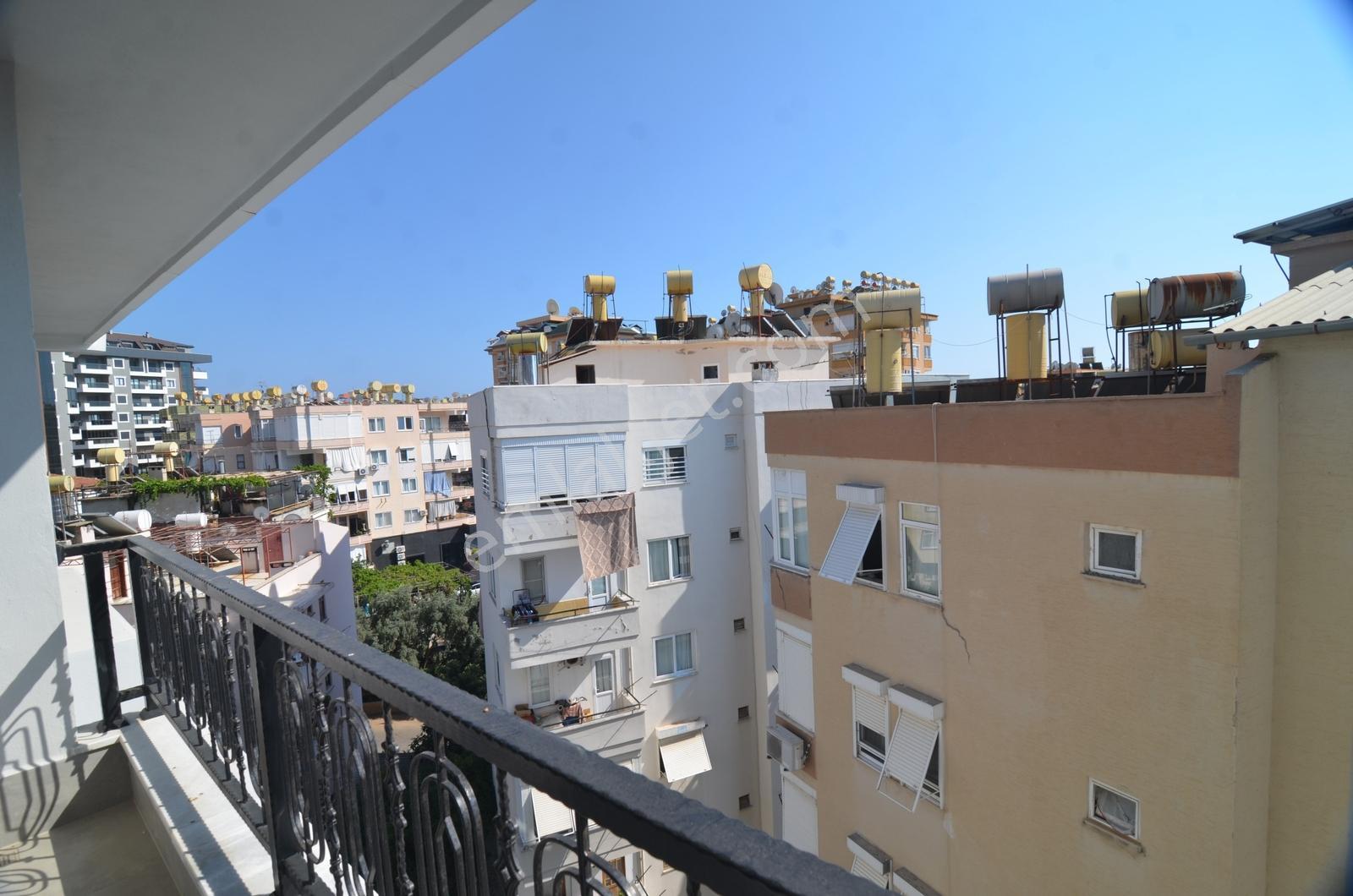 Alanya Kadıpaşa Mahallesi Satılık Eşyalı 3+1 Dubleks Daire - Görsel 30