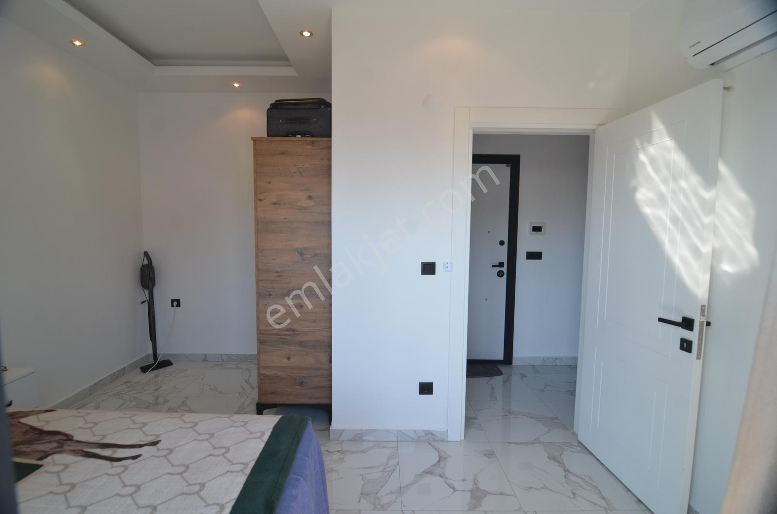 Alanya Kadıpaşa Mahallesi Satılık Eşyalı 3+1 Dubleks Daire - Görsel 4