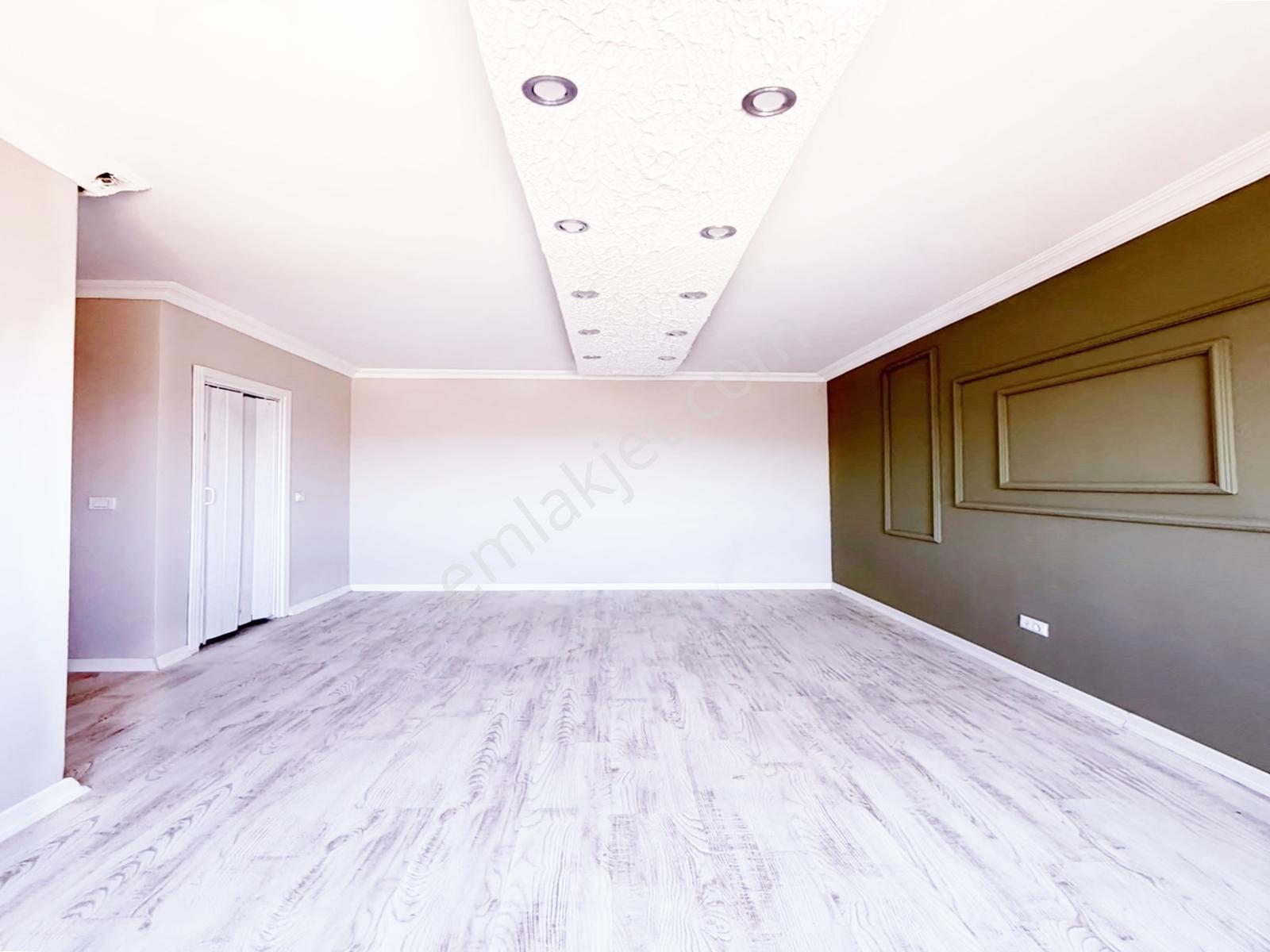 Beylikdüzü Arenadan Cadde Üstü Site İçi 2+1 Daire Fiyat Düştü - Görsel 14