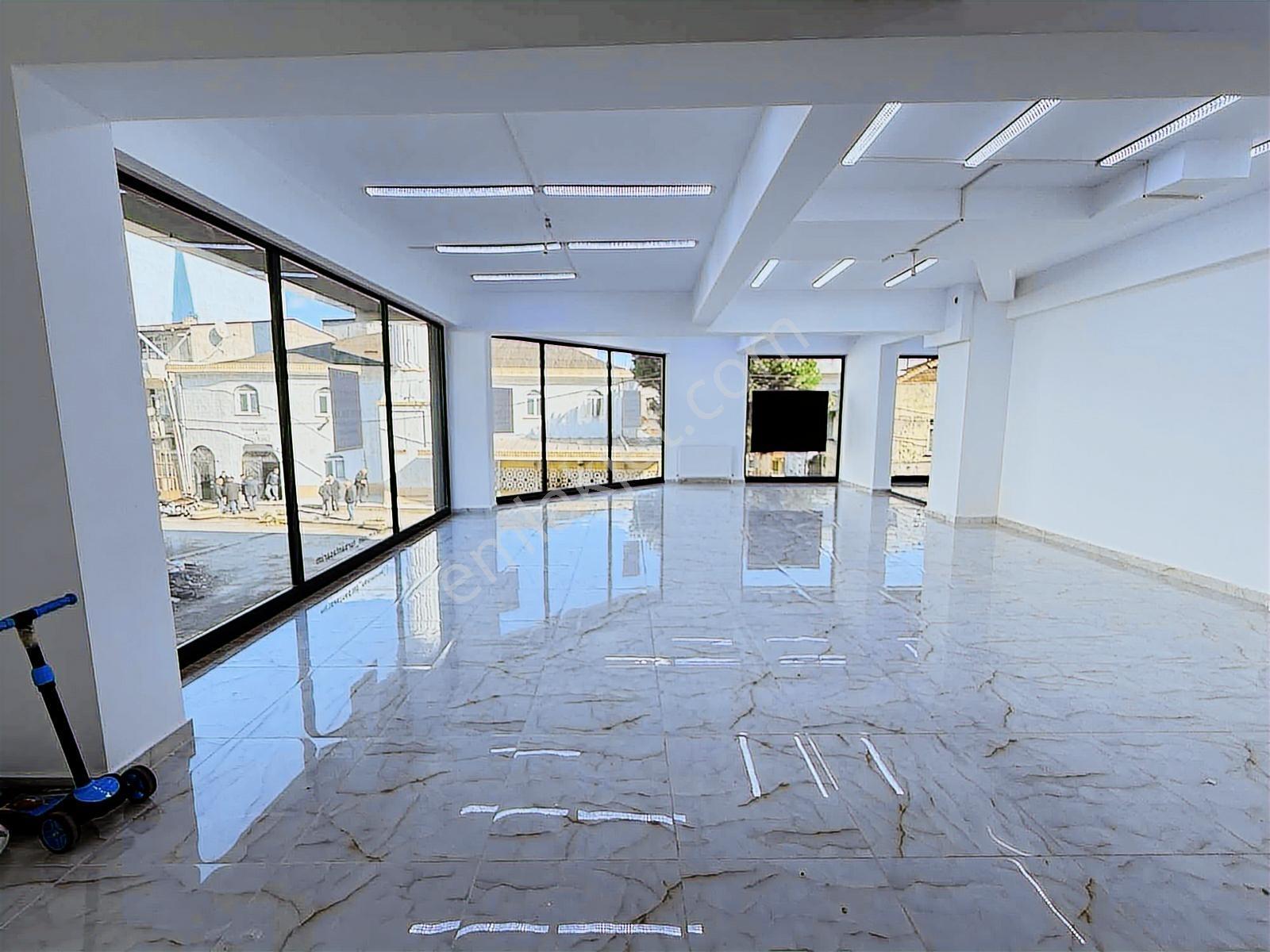 Cıty Emlaktan Oruçreis Mah Albayrak Cad 95 M2 Kiralık Dükkan - Görsel 3