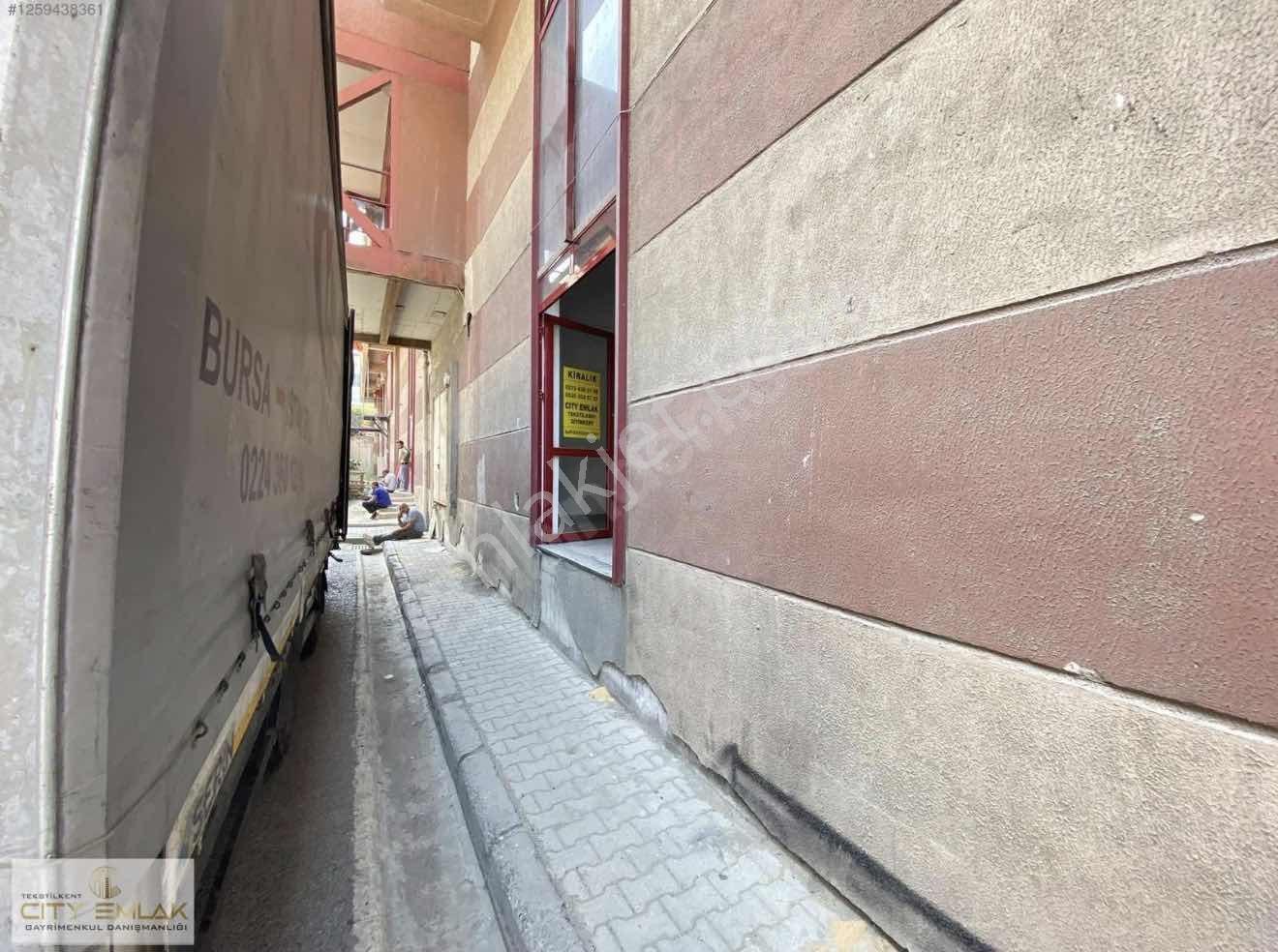 Tekstilkent City Emlaktan Tır Kamyon Yanaşır Kiralık Depo - Görsel 11