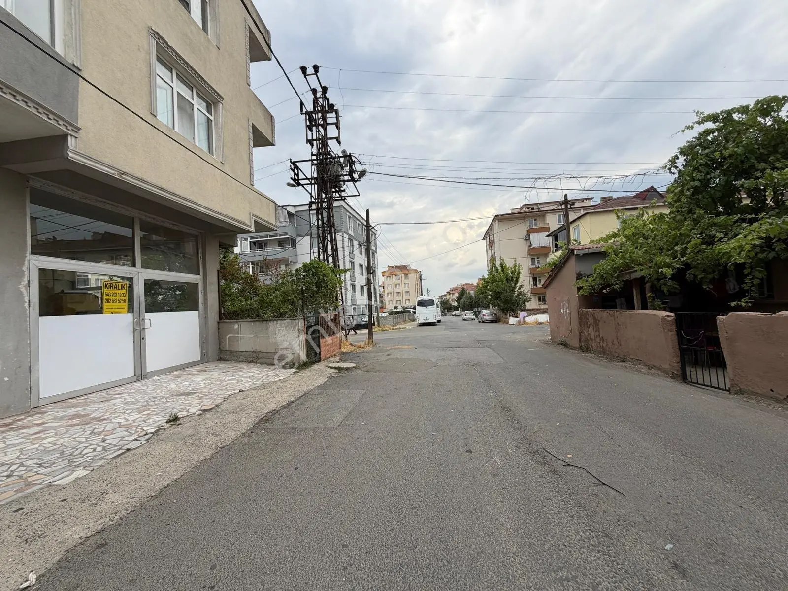 Cadde Üzeri Geniş 100m2 Kiralık Dükkan - Görsel 3