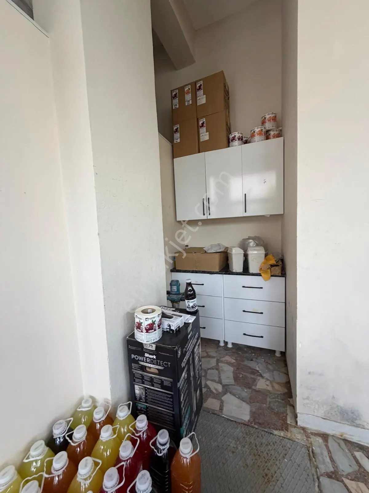 Cadde Üzeri Geniş 100m2 Kiralık Dükkan - Görsel 2