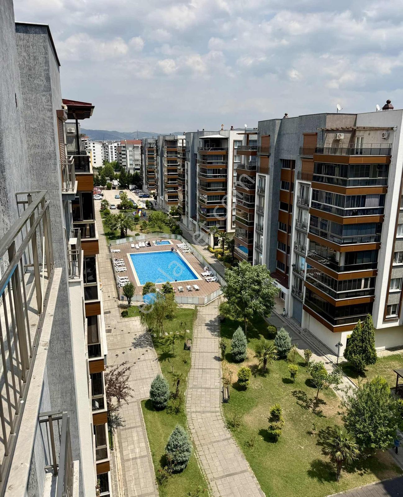 Sb Gayrimenkul'den Millet Mah. 5+1 Full Eşyalı Daire