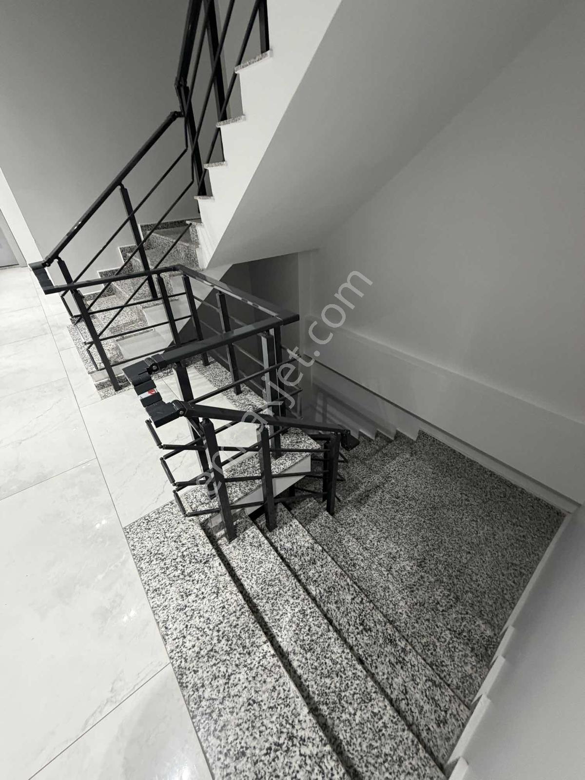 Arnavutköy Merkez Mah Kiralık 2 + 1 Ara Kat Daire - Görsel 6