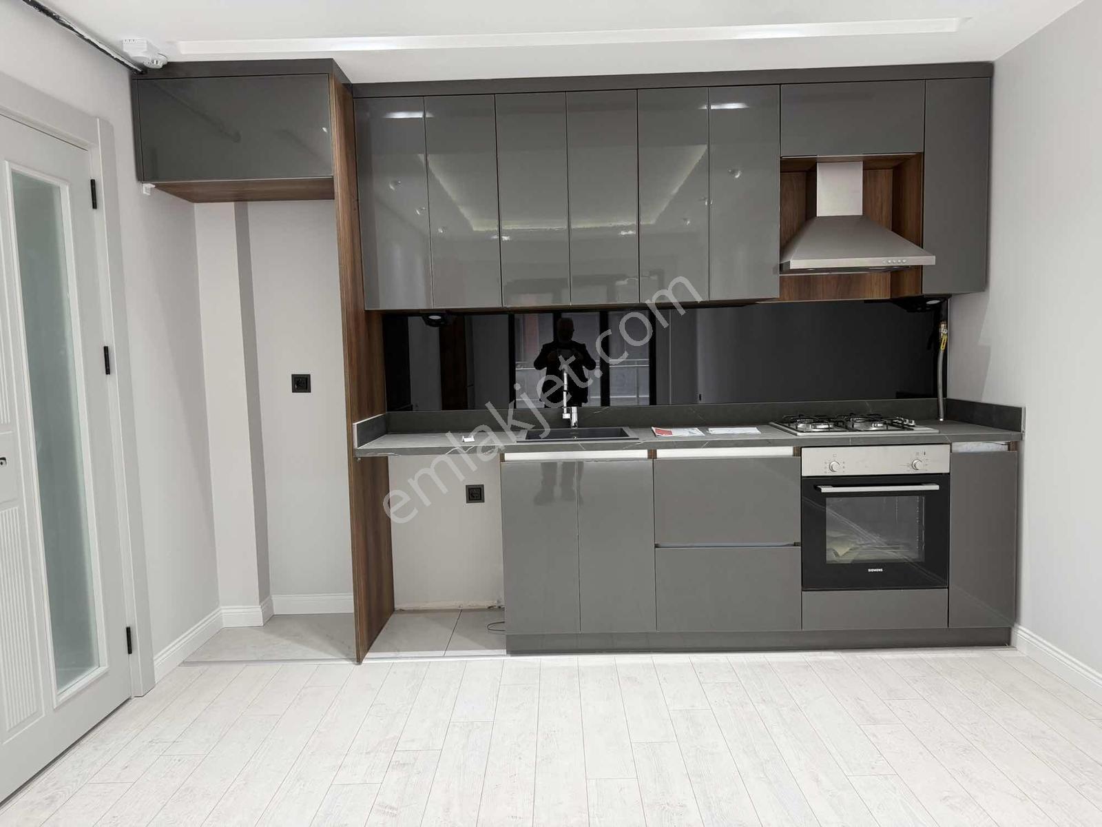 Arnavutköy Merkez Mah Kiralık 2 + 1 Ara Kat Daire - Görsel 16