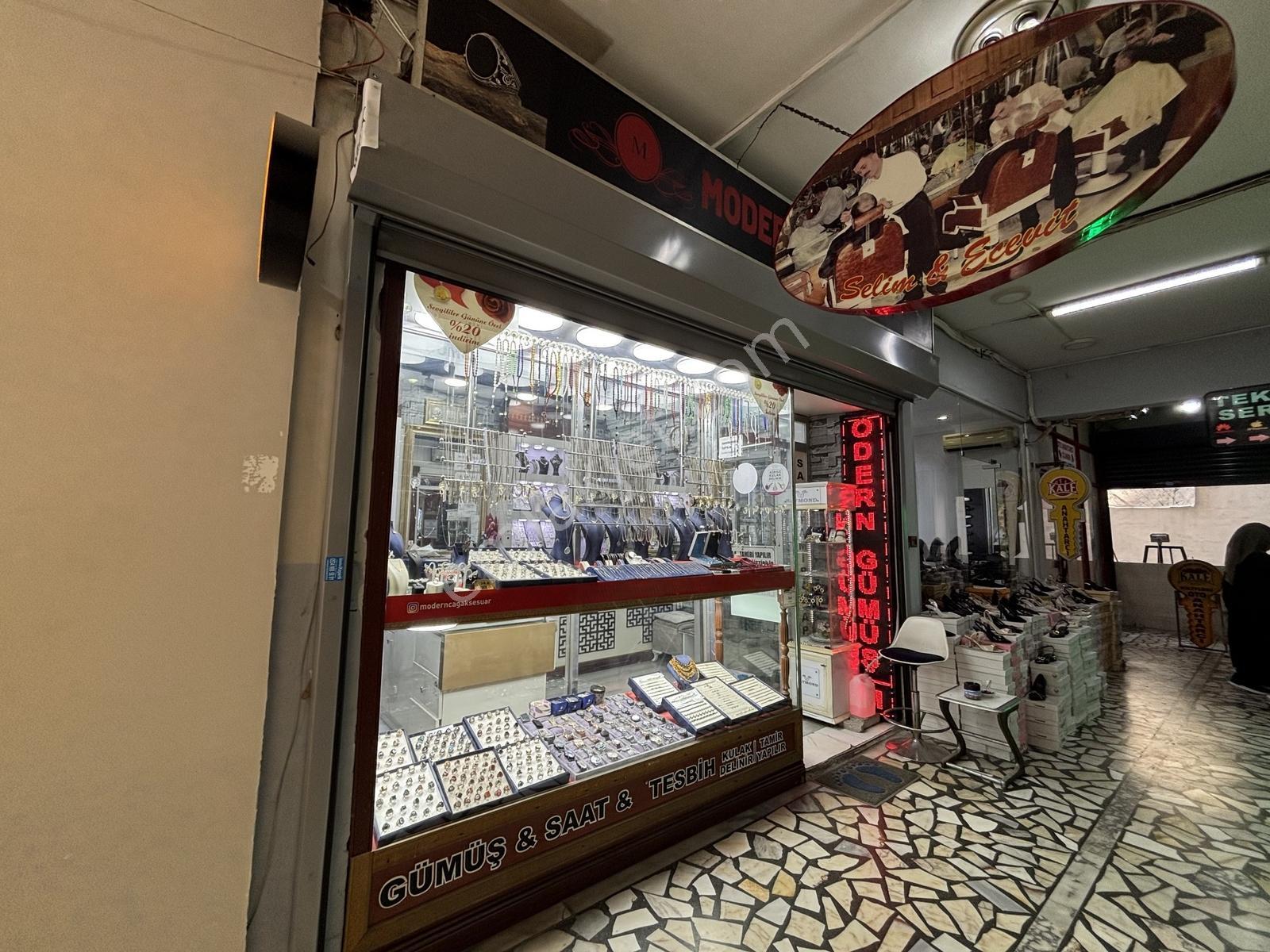 Next House'dan Sefaköy Merkezde Tabela Değerli Satılık Dükkan - Görsel 19