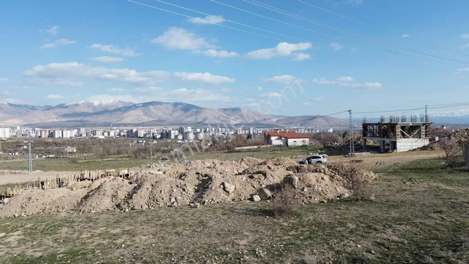 Fertek'te Satılık Köşebaşı Arsa - Görsel 4