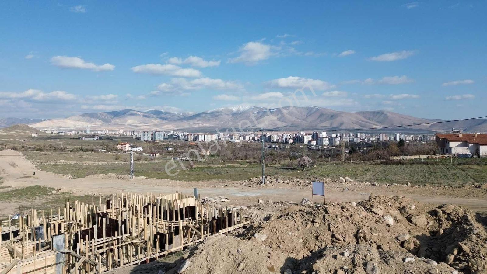 Fertek'te Satılık Köşebaşı Arsa - Görsel 7