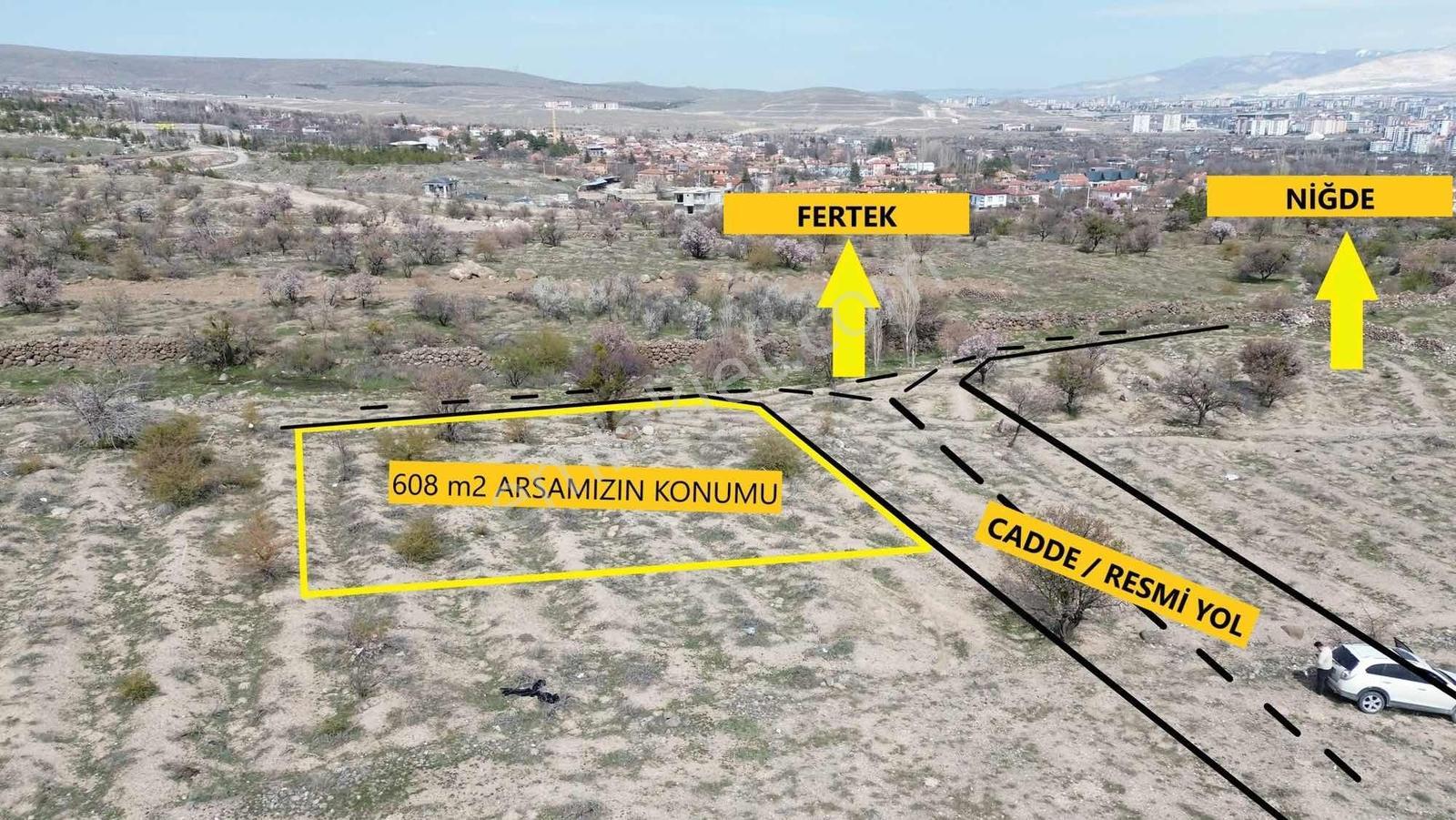 Fertek'te Satılık Köşebaşı Arsa