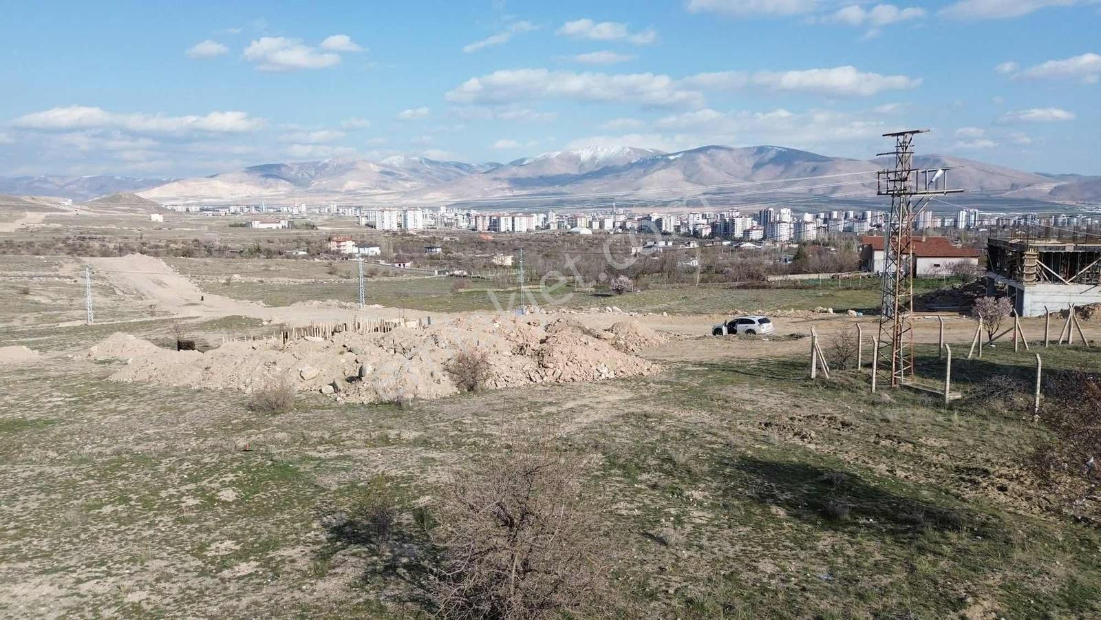 Fertek'te Satılık Köşebaşı Arsa - Görsel 35