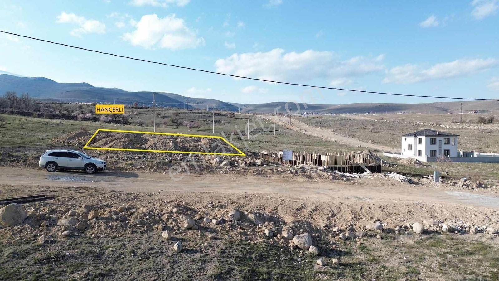 Fertek'te Satılık Köşebaşı Arsa - Görsel 16