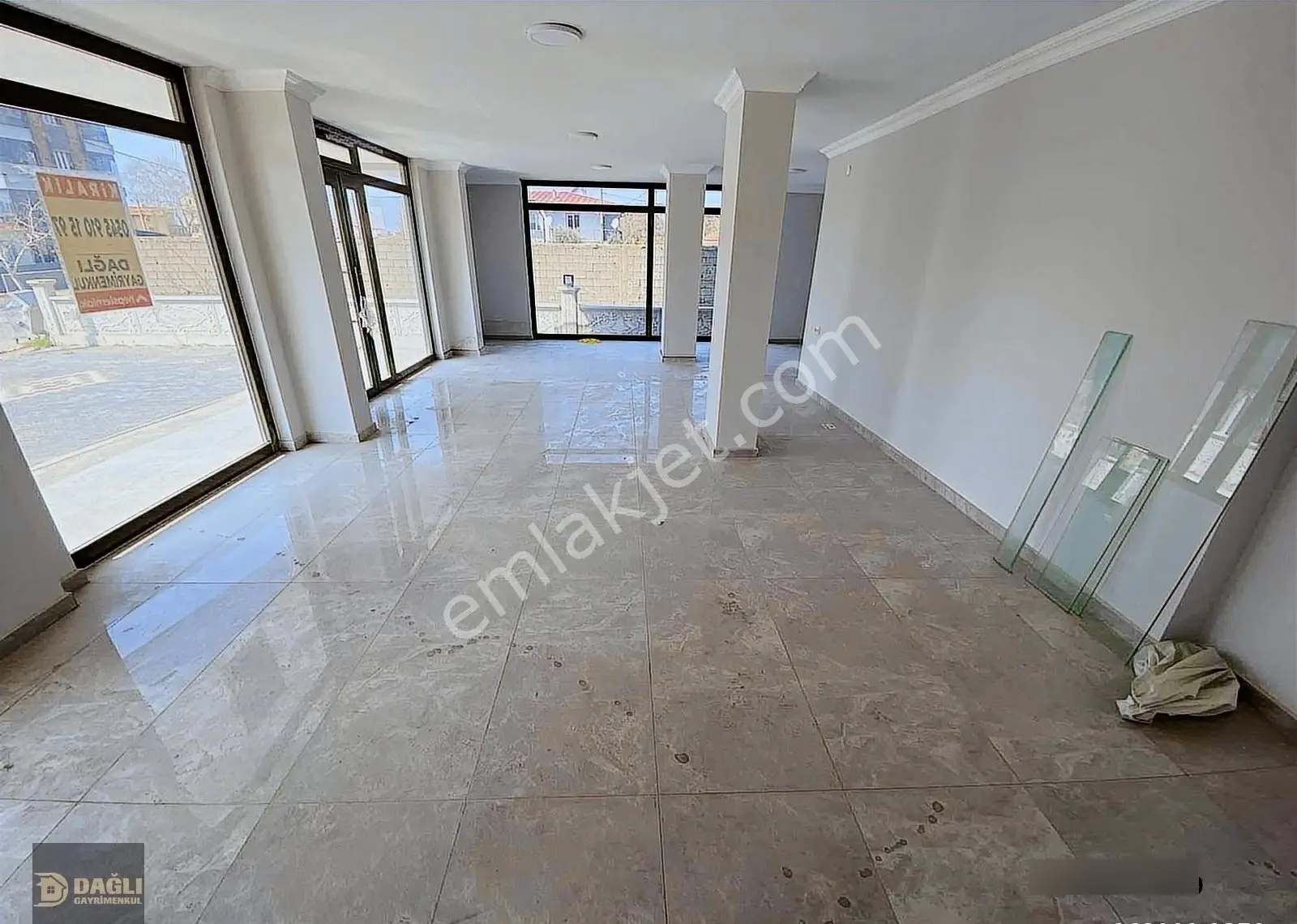 Dağlı Gayrimenkul'den Sıfır 70m2kiralık Dükkan//ofis/ Caddeüzeri - Görsel 3