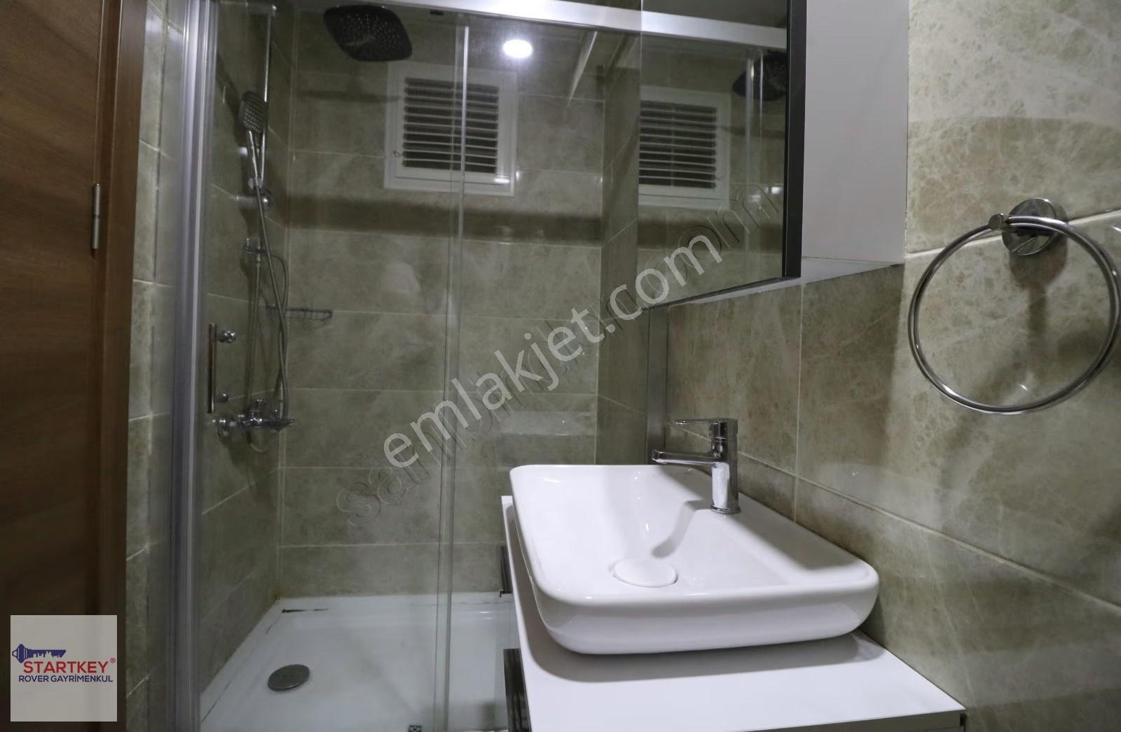 Çiğli Marka 333 Sitesinde Havuz Cepheli Kiralık 2+1 Daire - Görsel 13