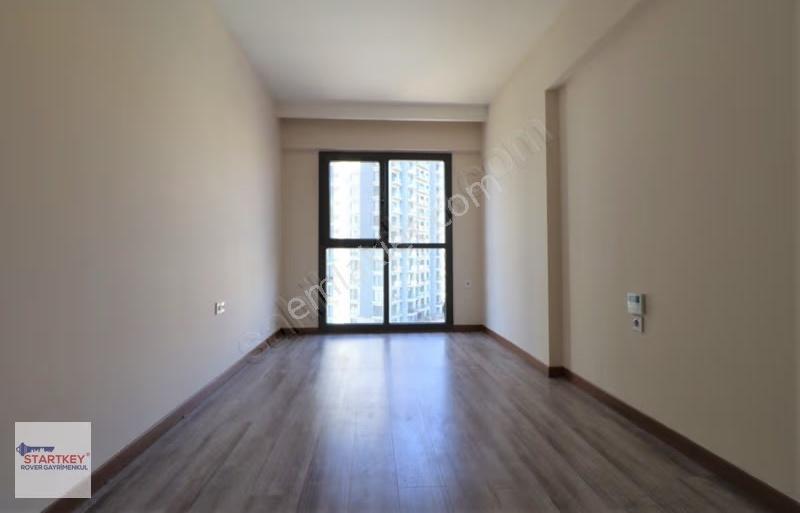 Çiğli Marka 333 Sitesinde Havuz Cepheli Kiralık 2+1 Daire - Görsel 27