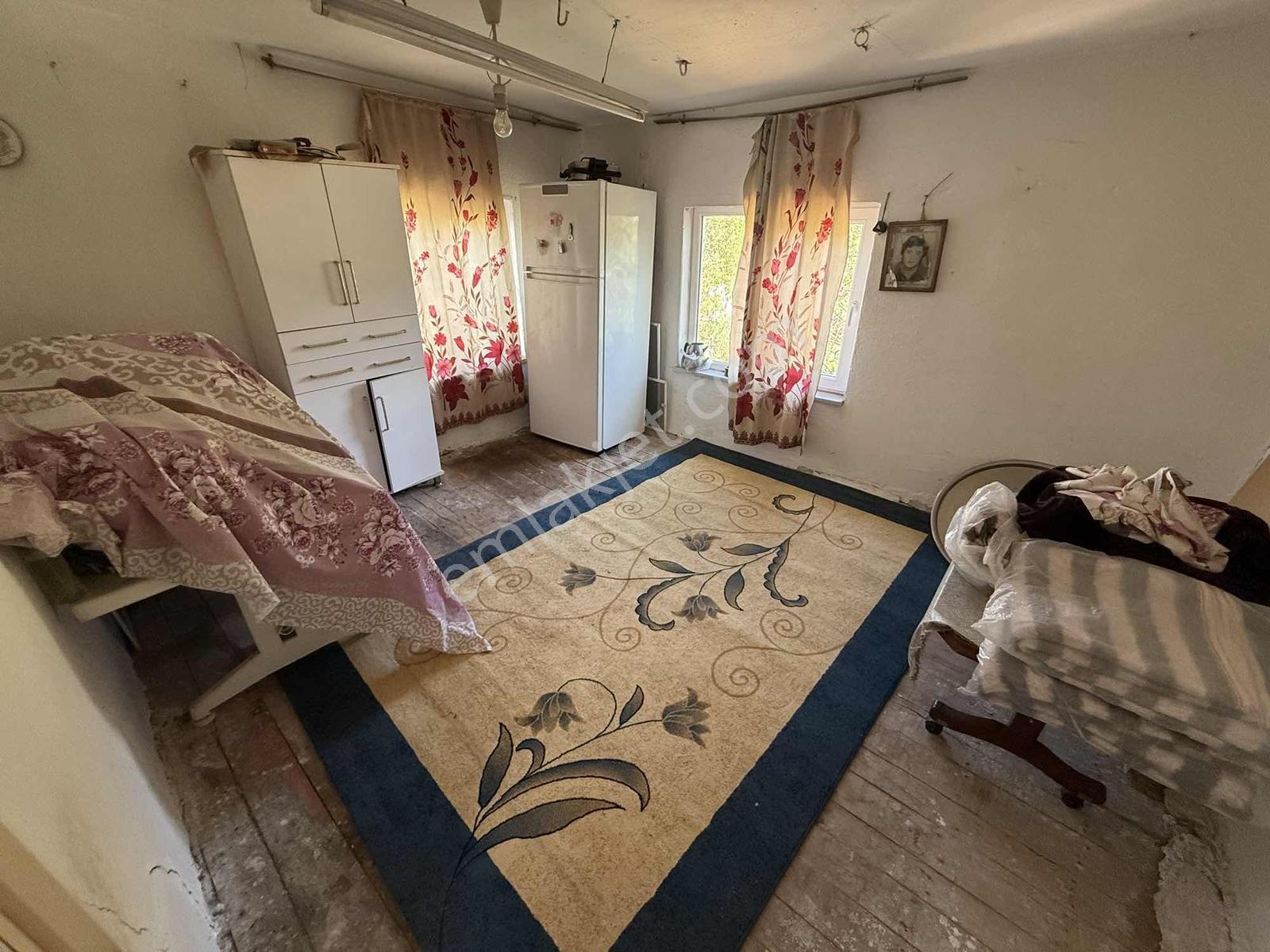 Nova'dan Kepsut Mehmetler De Bahçeli Satılık Köy Evi 516 M² - Görsel 8