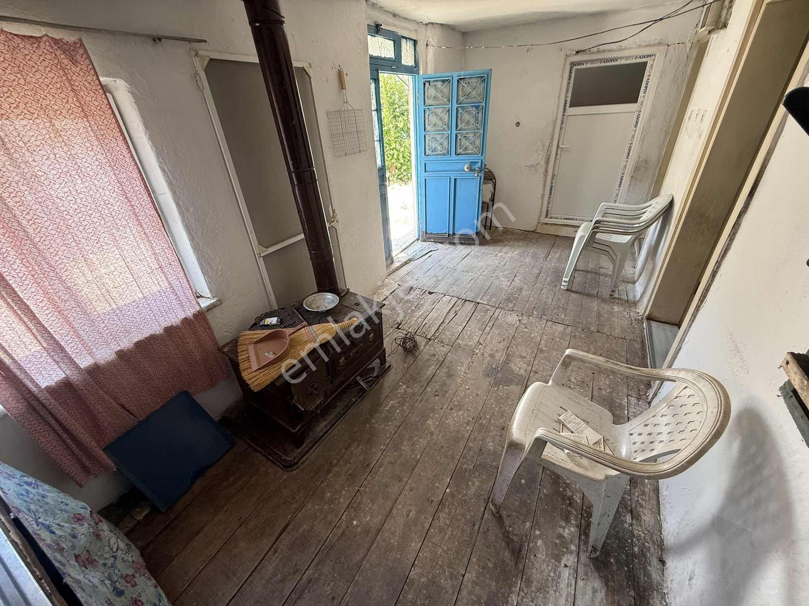 Nova'dan Kepsut Mehmetler De Bahçeli Satılık Köy Evi 516 M² - Görsel 14