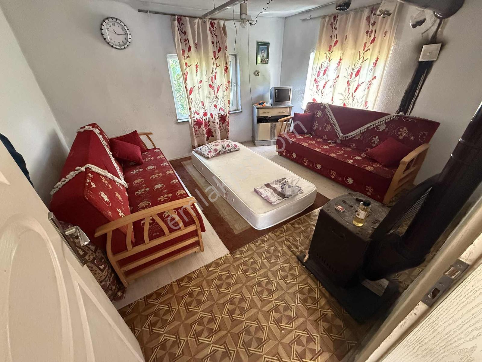 Nova'dan Kepsut Mehmetler De Bahçeli Satılık Köy Evi 516 M² - Görsel 6
