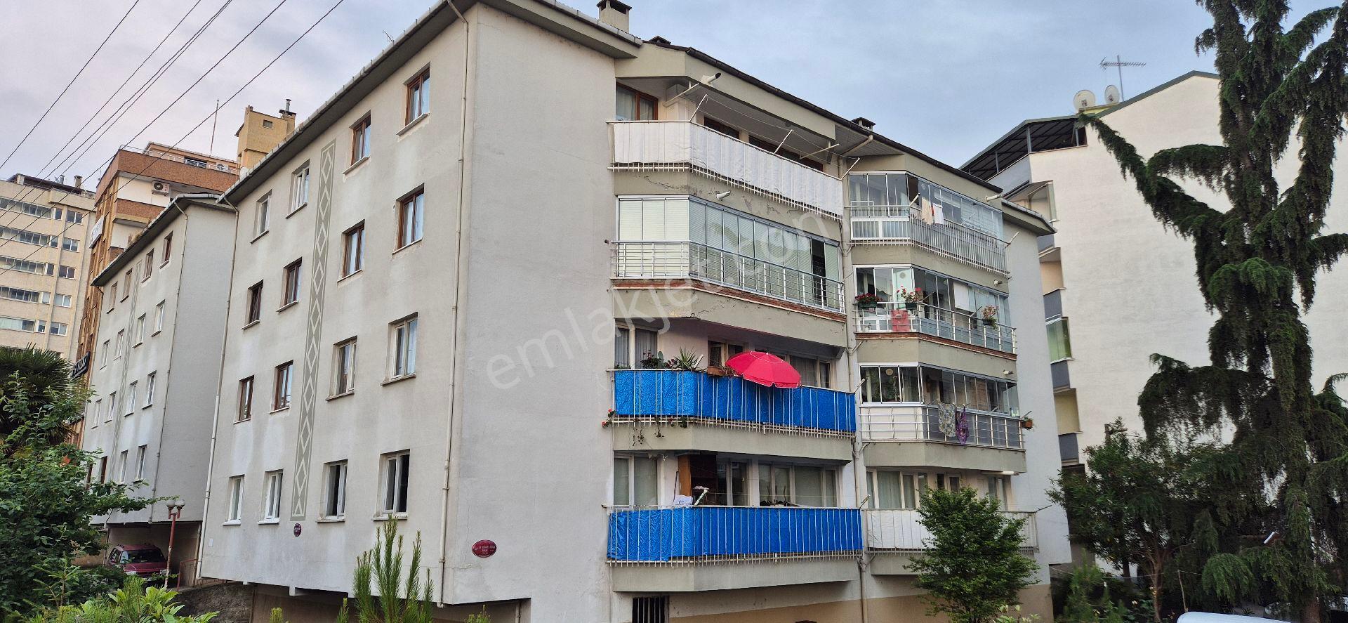 Öztürkler Gayrimenkulden Trm Ortah Karşıyaka Mah 110 M2 3+1 3.kat Lüks Yapılmış Satılık Daire - Görsel 3