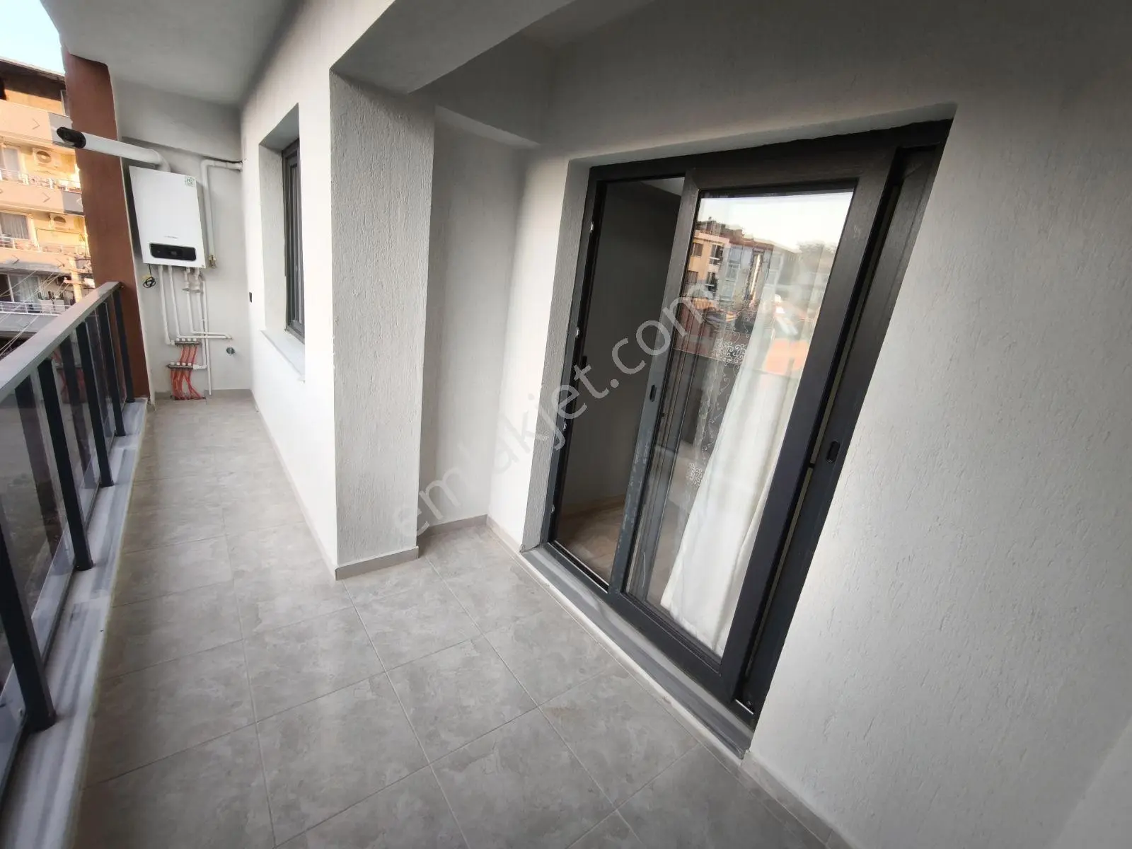 Yunus'tan Hacıbey Mah Merkeze Yakın Sıfır 1+1 60 M² Daire - Görsel 3