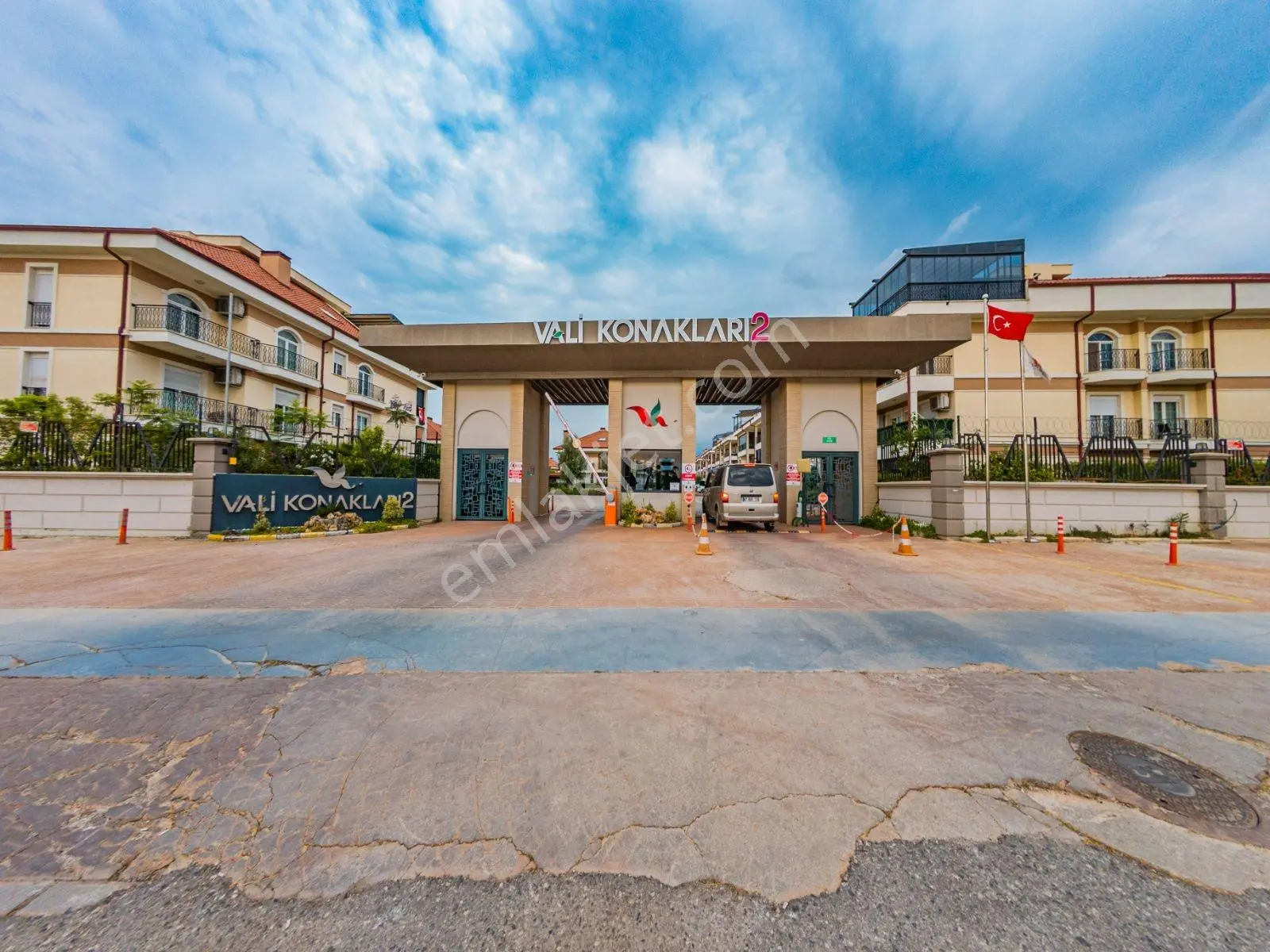 Vali Konakları 2'de Müstakil Bahçeli Eşyalı Kiralık Villa - Görsel 3