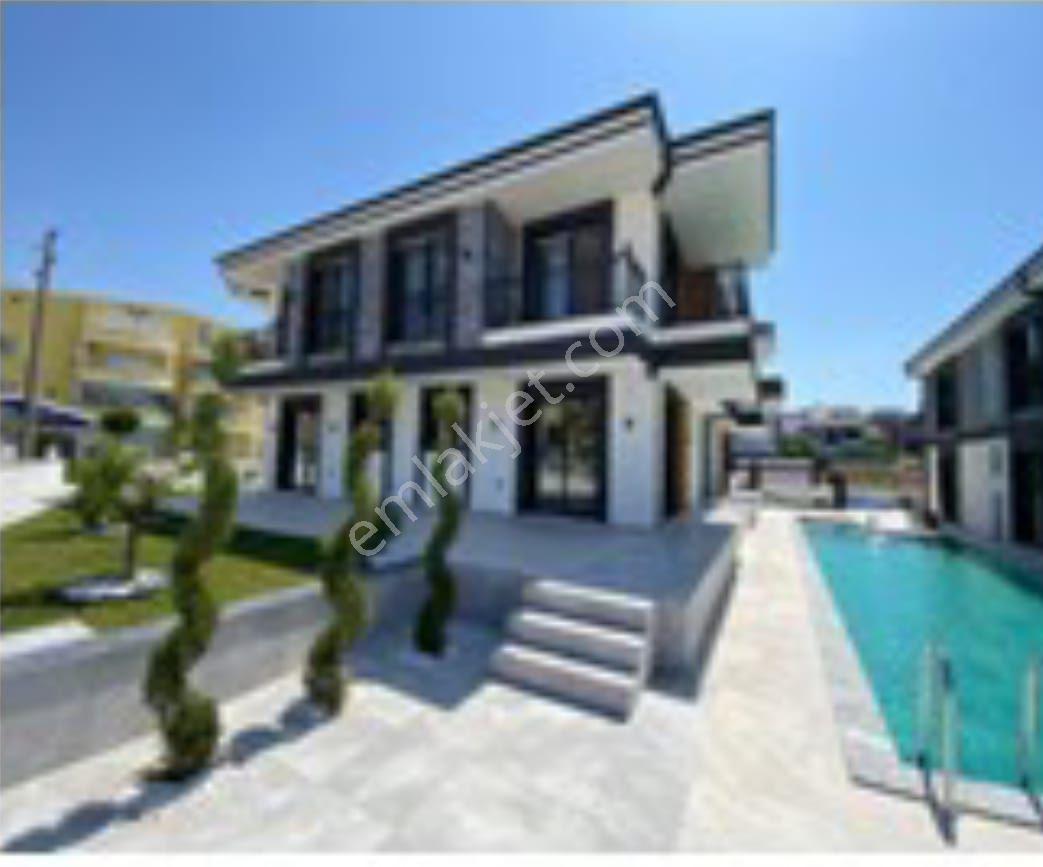Didim'de Eşsiz Bir Doğa Manzarası Havuzuyla İdeal Satılık 3+1 Villa