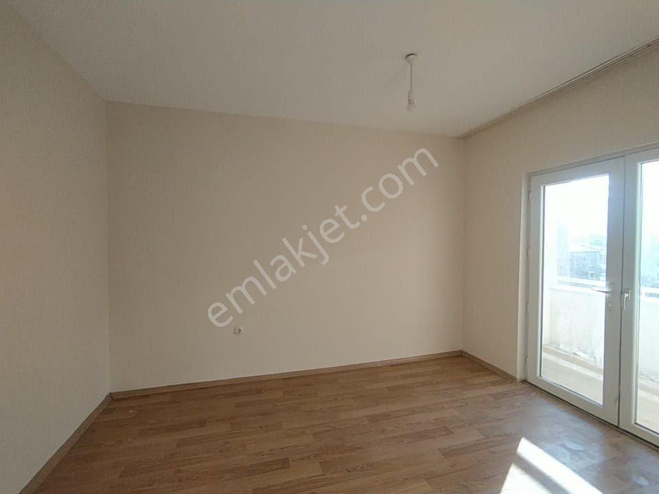 Güzel Emlak Tan Basın Sitesinde Daire - Görsel 23