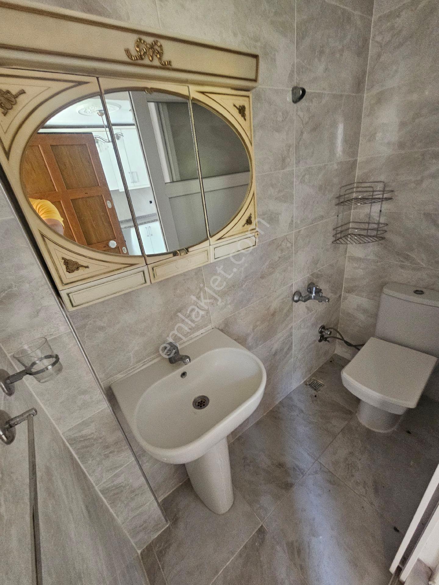 Aydın Didim'de Lüks Sitede Kiralık 4+1 Villa - Görsel 24
