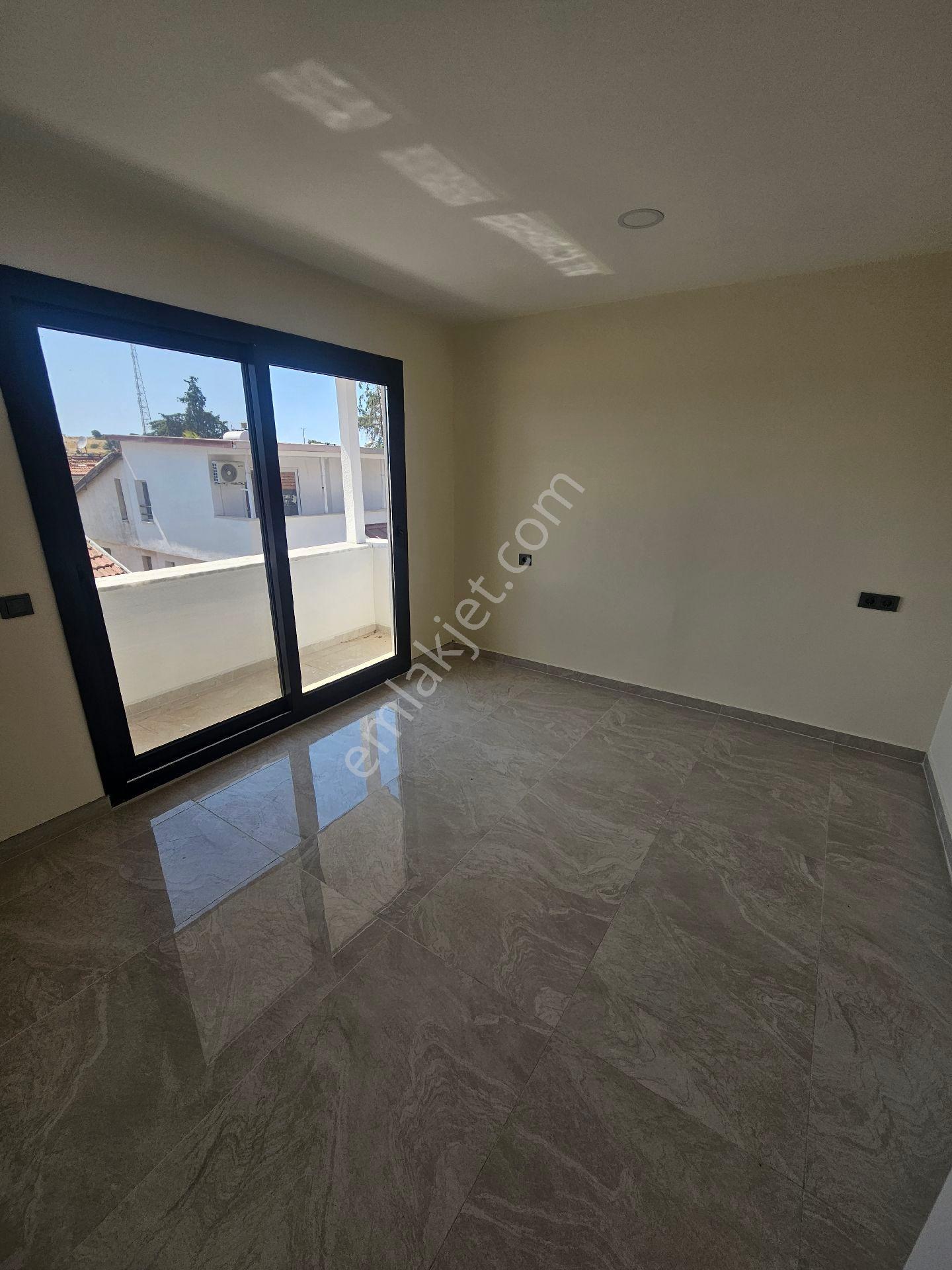 Aydın Didim'de Lüks Sitede Kiralık 4+1 Villa - Görsel 14