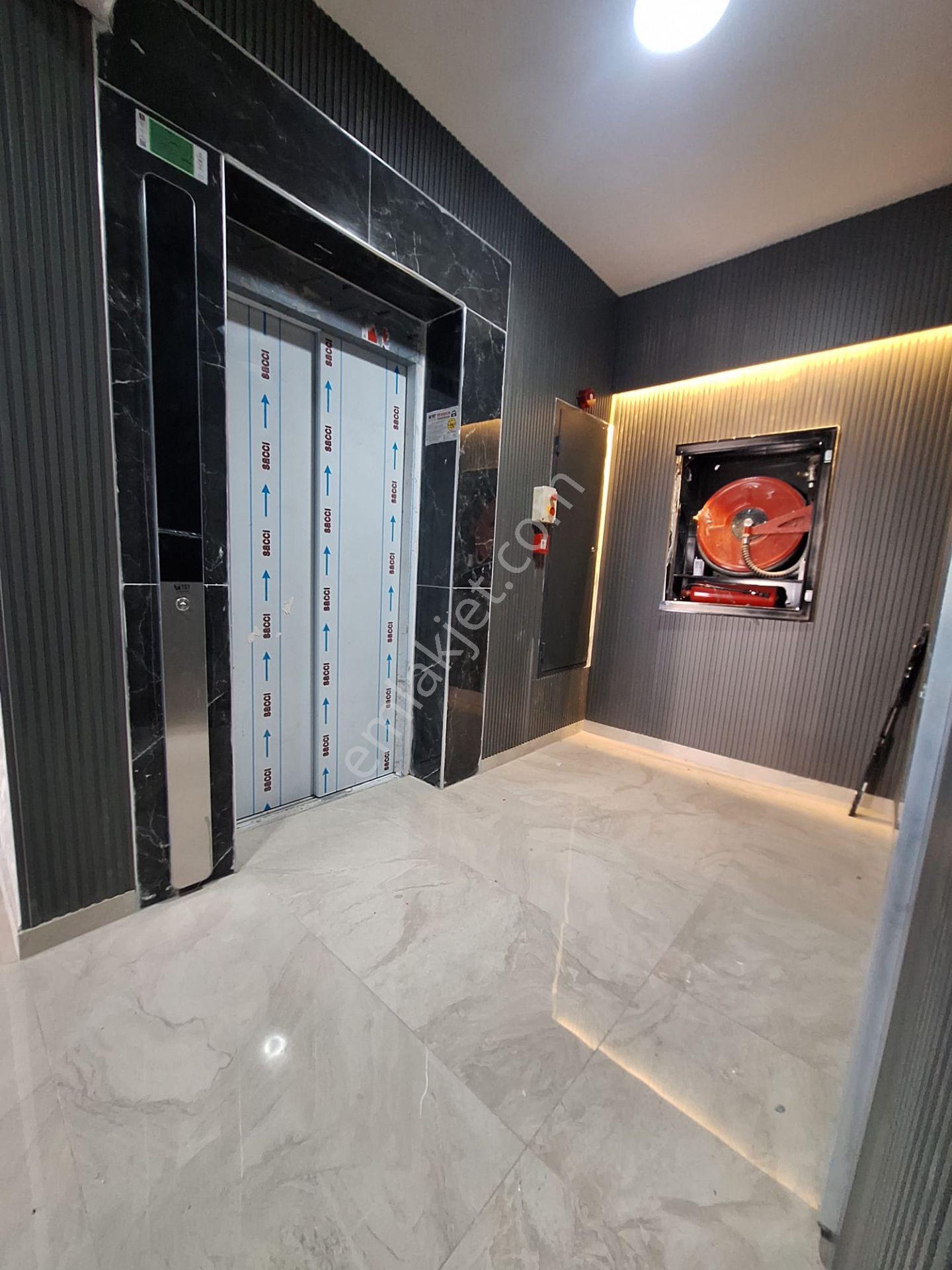 Şehir Hastahanesi Bölgesinde Kiralık Daire - Görsel 8