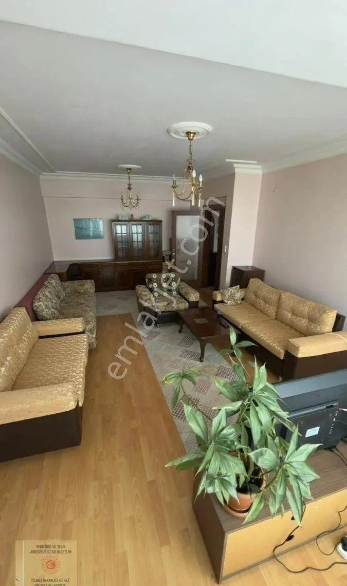 Tekirdağ Süleymanpaşa Merkez İlçede Çarşıda Eşyalı Kiralık Daire