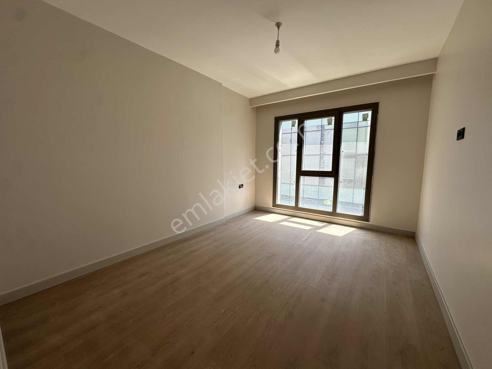 Empire Beylikdüzü Kiralık 1+1 52m2 Peyzaj Cephe Daire - Görsel 3