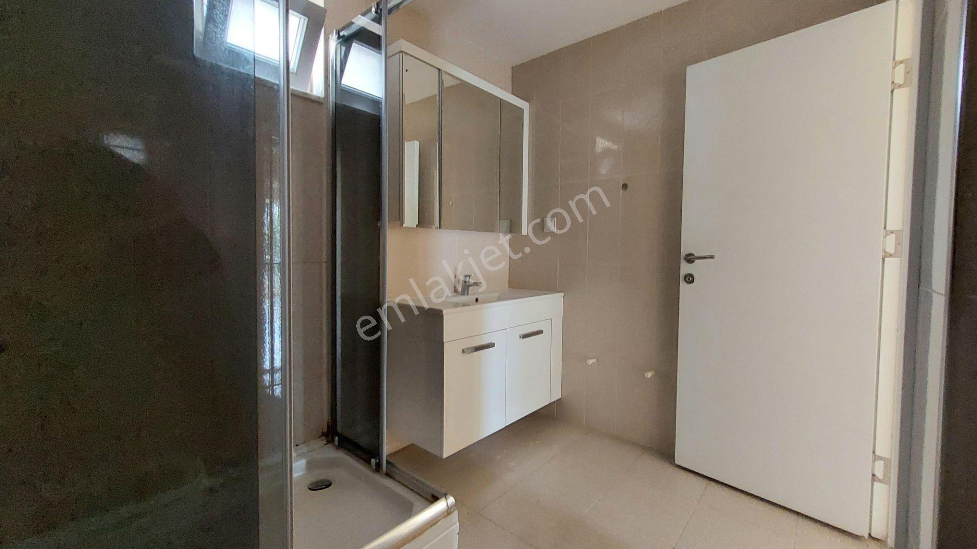 Kızıltoprak Mah. Asansörlü Otoparklı 1. Katta 3+1 Kiralık Daire - Görsel 26